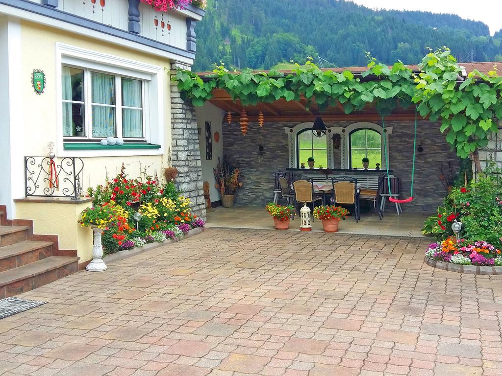 Haus Martina Hotell Radstadt Exteriör bild